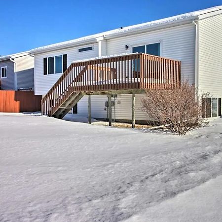 Welcoming West Fargo Retreat W Backyard Villa Buitenkant foto