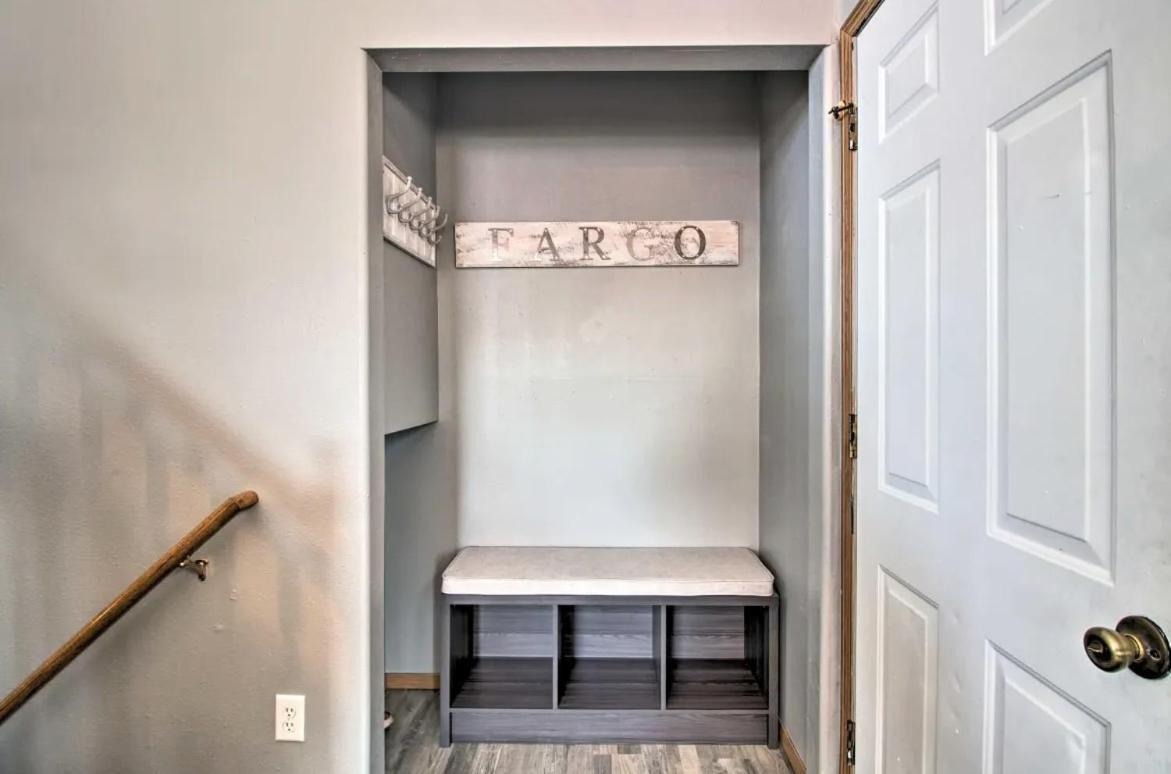 Welcoming West Fargo Retreat W Backyard Villa Buitenkant foto